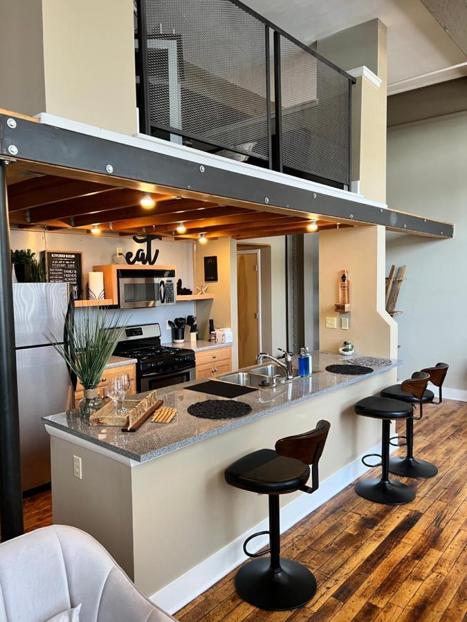 Apartment Stylish & Cozy Abode In The Heart Of Cincy With Loft