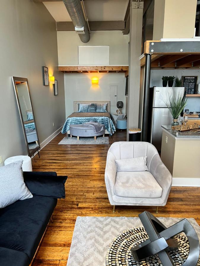 Stylish & Cozy Abode In The Heart Of Cincy With Loft *