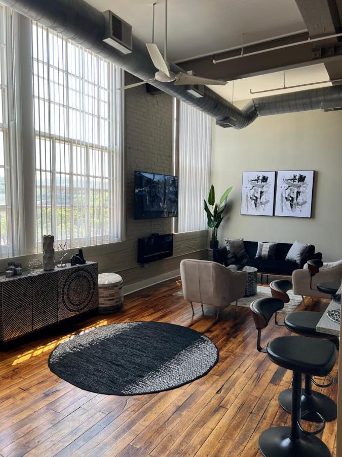 Stylish & Cozy Abode In The Heart Of Cincy With Loft * Cincinnati